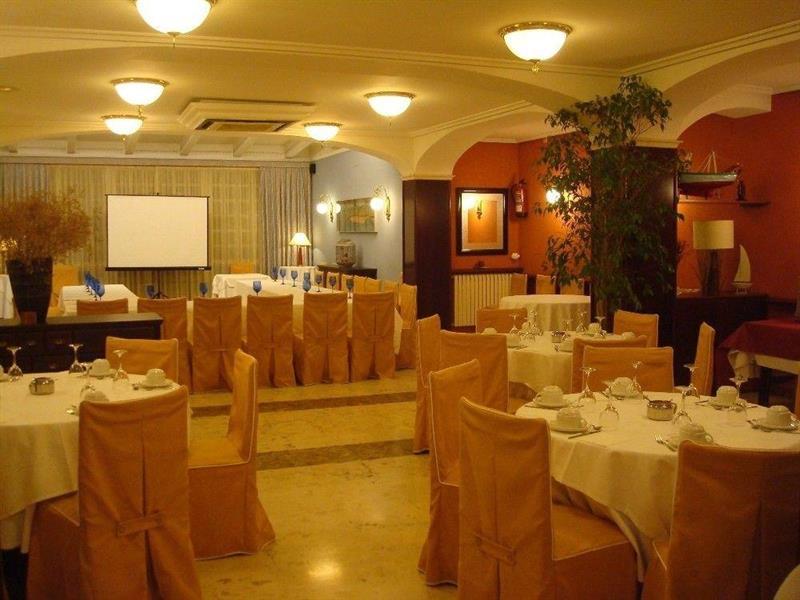 Hotel Restaurant Llansola Sant Carlos de la Ràpita Exteriör bild